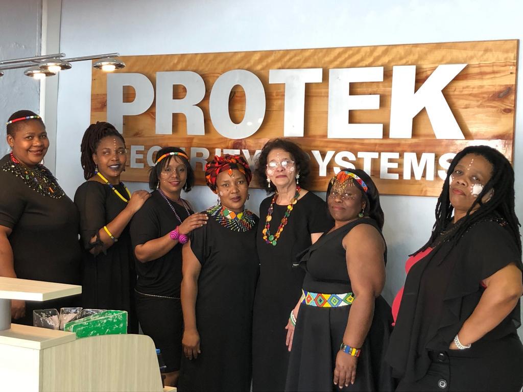 69661449_2461089533973728_2962195616421117952_o